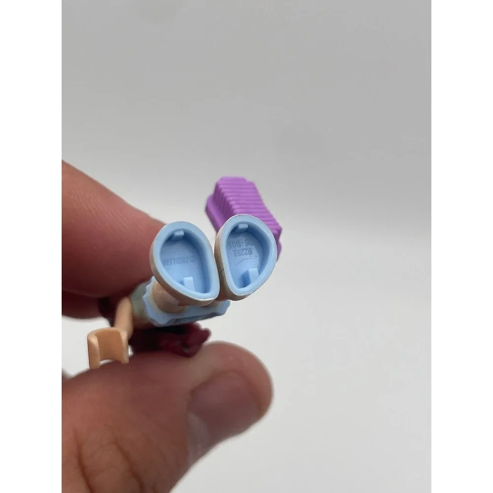 LEGO Friends Mia Mini-doll Figure Red Hair Blue Skirt with Purple Brush 92252